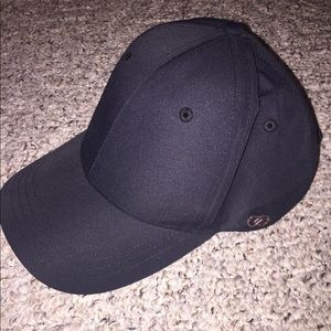 Carrie Underwood workout hat